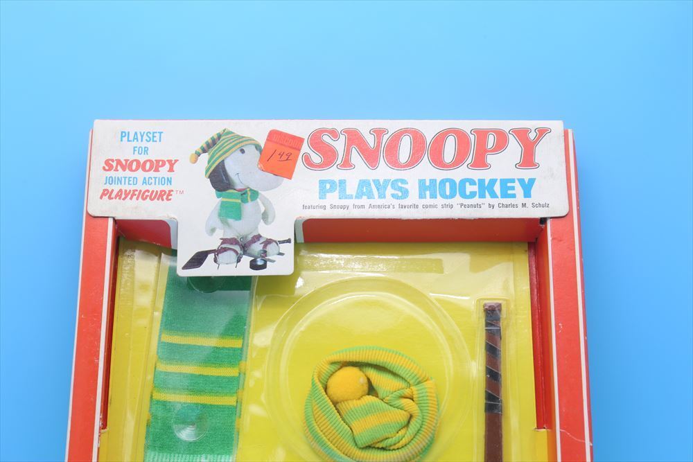 70s Determined SNOOPY Action Doll Outfits PLAYS HOCKEY Peanuts Hockey 70s Determined SNOOPY Action Doll Outfits PLAYS HOCKEY Peanuts Hockey