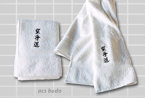 Duschtuch mit Stick jap. Kanji Karate, Aikido, Judo, Jiu-Jitsu, Taekwondo, Budo - Bild 1 von 2