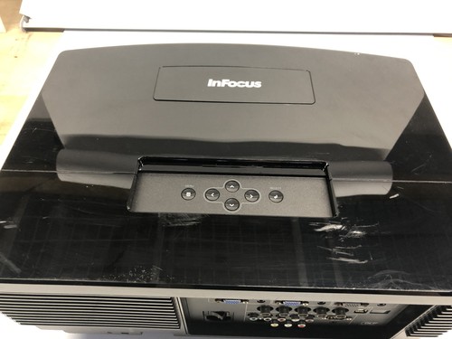 INFOCUS IN5312 Projector Below 1000hrs - Picture 7 of 7