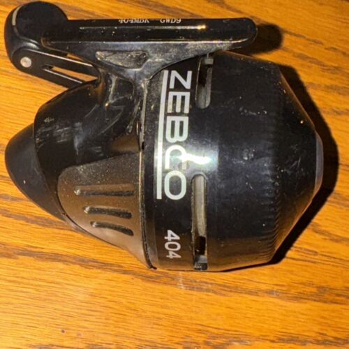 Zebco Black 404 Spincast Reel Works Perfect! - Picture 7 of 7