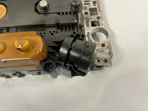 97-04 Mercedes W208 CLK430 722.6 TCU Transmission Conductor Plate Valve Body OEM - Picture 2 of 10