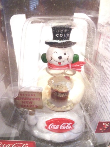 Coca-Cola 2004 Mini Snowglobe Collection ~ Snowman & Santa & Festoon 67' Thunder - Picture 7 of 16