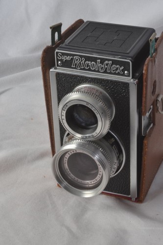 Ricoh Super Ricohflex analoge Mittelformatkamera TLR 120 ungetestet verkauft wie besehen