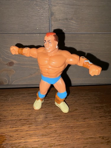 WWF HASBRO TATANKA WRESTLING ACTION FIGURE WWE WCW...