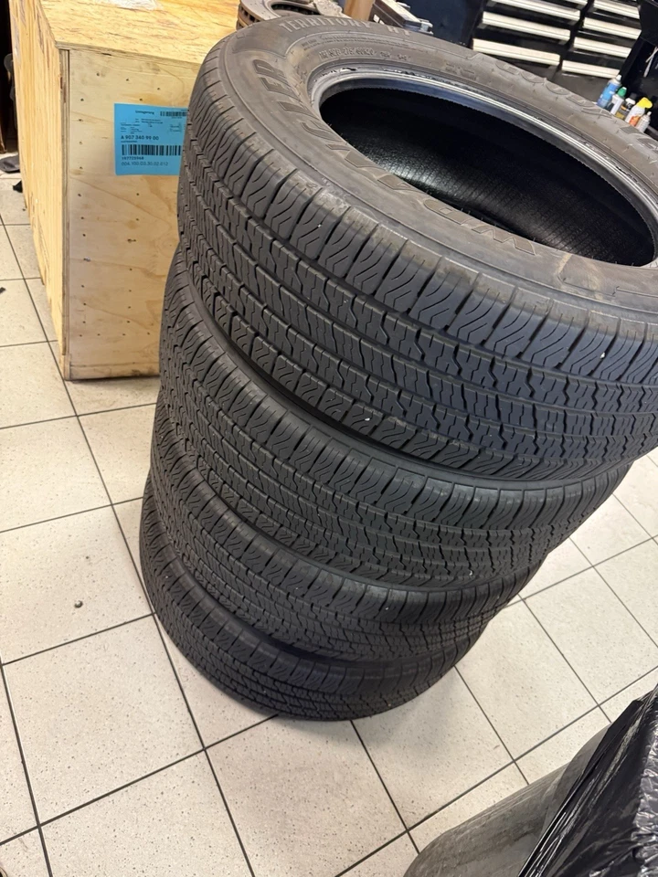 Neumáticos Ford F-150 2024 XLT, Goodyear 275/60/20 WRANGLER TERRITORY HT Foto 2 de 4