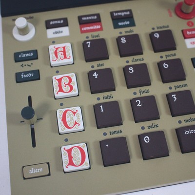 teenage engineering EP-1320 medieval 新品 Teenage Engineering EP-1320 Medieval Synthesizer Workstation