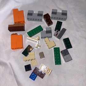 LEGO Minecraft 21116 Crafting Box Mostly Complete With Box And Instructions.