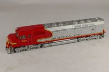 Athearn Genesis #G67511 FP45 Powered Diesel Locomotive ATSF #107 1/87 HO Scale