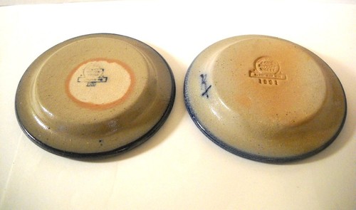 2 Rowe Pottery Works Miniatur 4" Baum & Schneeflocke Salz glasiert blaue Glasur Teller - Bild 2 von 3