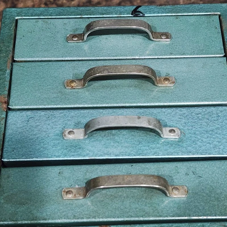 Vintage Wards Master Quality, 4 Drawer, Metal , Small Parts Storage Cabinet - Image 4 of 4