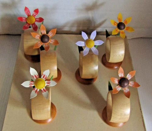 German Democratic Dregano Flowers WOOD NAPKIN RINGS Set 6 Original Box Vintage