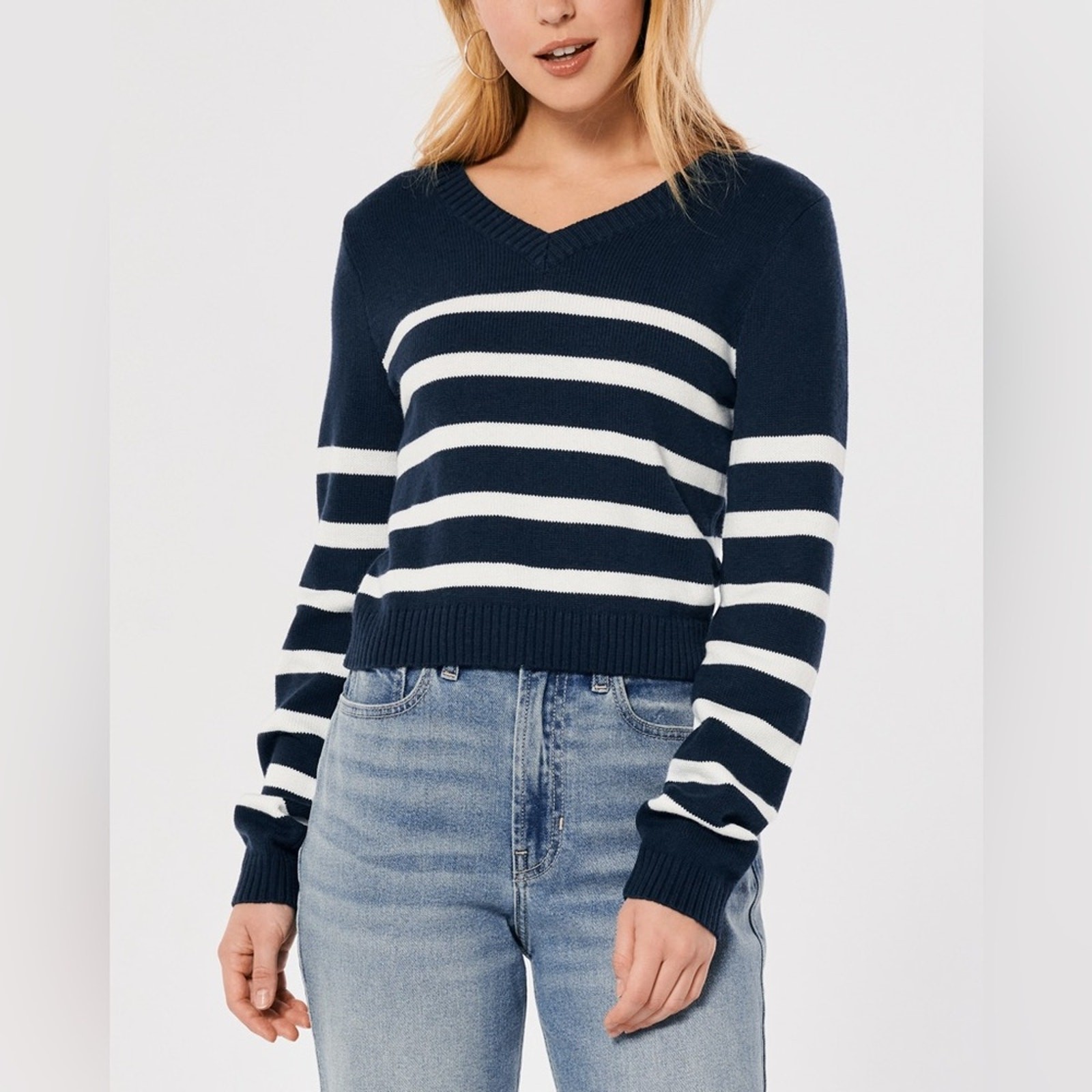 NWT Hollister Striped V-Neck Knit Sweater Size XL Navy Blue