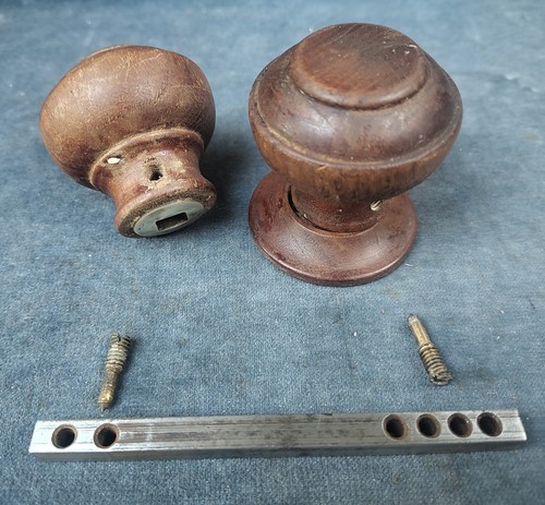 Pair of Reclaimed Round Traditional Wooden Door Knobs & back plate- multi avail - Picture 3 of 8