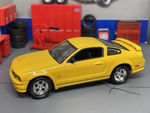 2005-2009 Ford Mustang GT Yellow 1/64 Scale Diorama Model - Picture 2 of 5