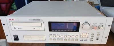 Akai Professional CD 3000XL 16-Bit Stereo Digital Sampler, CD-ROM, Diskette