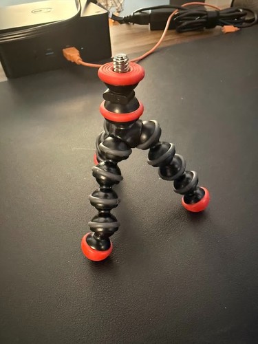 2 joby gorillapod's  with magnetic feet  3 1/2 inch and 6 1/2 inch - Bild 2 von 3