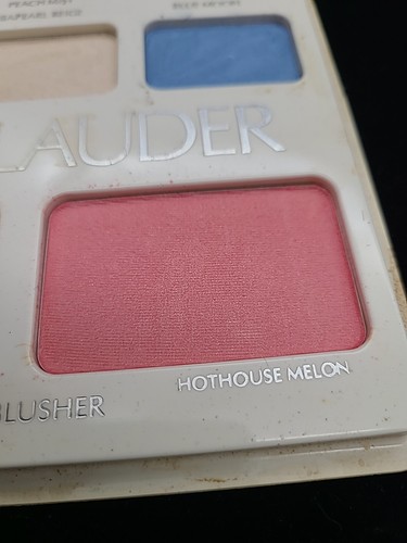 Vtg ESTEE LAUDER Pressed Eyelid Shadow & Tender Blusher Combo Pallette Rare 80s - Picture 10 of 16