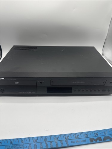 Samsung VCR & DVD Combo Player DVD-V9700 4-Head Hi-Fi + Cords, No Remote- Works - Picture 3 of 7
