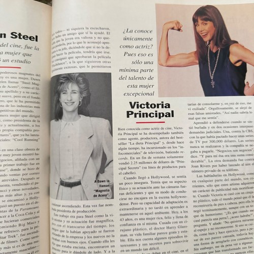 Vanidades Magazine Espanol WINONA RYDER, PRINCESS CAROLINE ANOS 34 #9 April 1994 - Picture 17 of 23