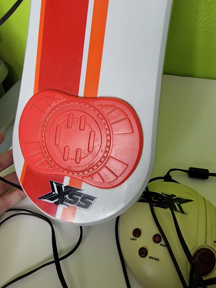 Radica 2003 SSX Big EA Sports Plug N Play TV Skate Board Videojuego De colección Foto 3 de 4