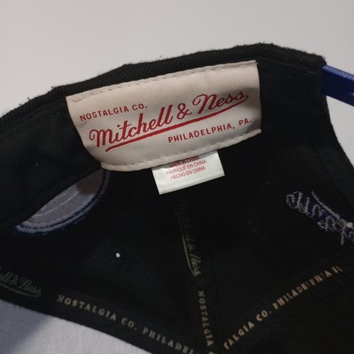 Mitchell & Ness Black NBA Detroit Pistons Snapback - Picture 6 of 8