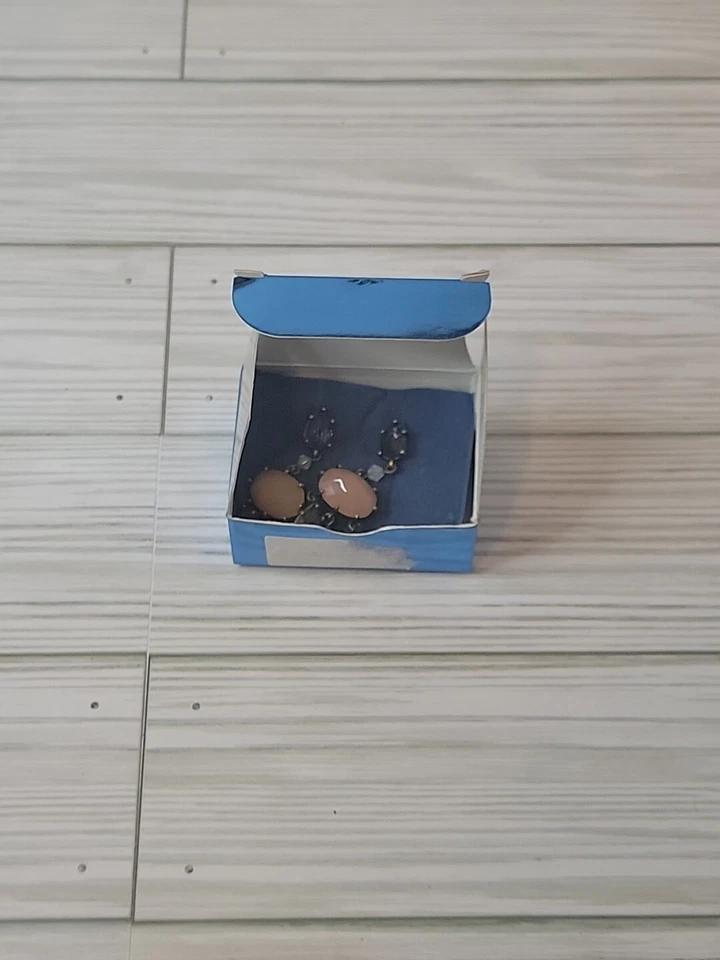 Avon Romantic Chandelier Clip Earrings Dangly Peach Citron  Colored - Image 3 of 4