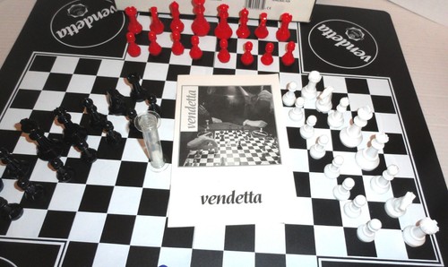 VTG Royal Games Vendetta Chess Family Chess Game for 4 People (1994) Complete - Picture 9 of 13