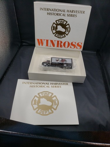 Winross International Harvester Historical Series 1915 Model E - Picture 4 of 5