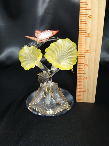 Gelbe Blume rosa Schmetterling handgeblasene Glasfigur Gold Detail Spiegelsockel - Bild 10 von 11