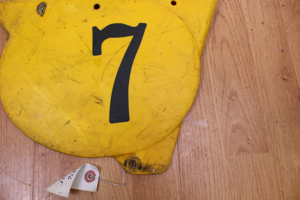 Yamaha YZ 125 1976 cubierta lateral derecha/panel Foto 4 de 4