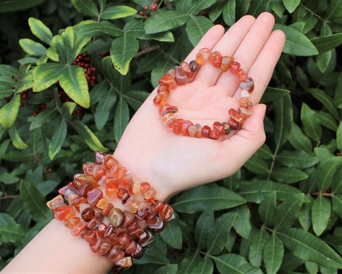 Carnelian Chip Bracelet, Gemstone Chip Healing Crystals (Stretchy - US Seller) - Bild 5 von 10