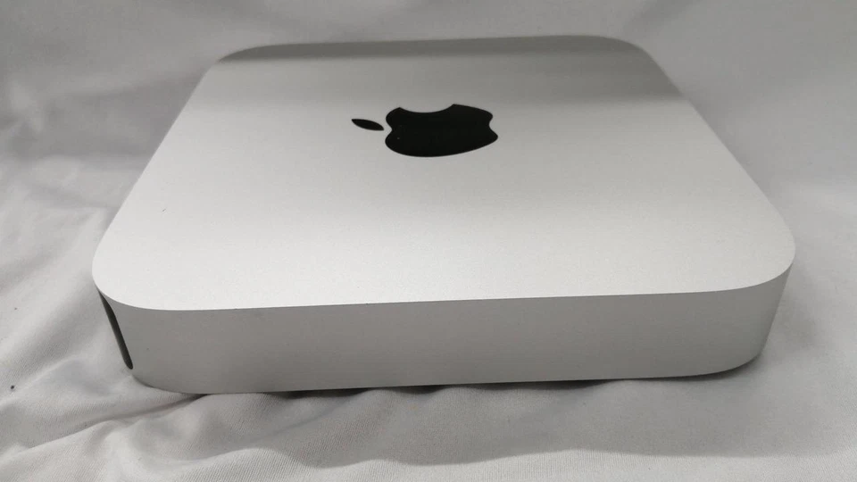 Apple Mac Mini 2014 Core i5 2.6GHz 16GB RAM 1TB HDD Good Condition Used - Image 3 of 4