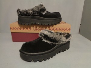 womens clogs with fur