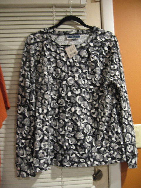 Picture 1 of 4
