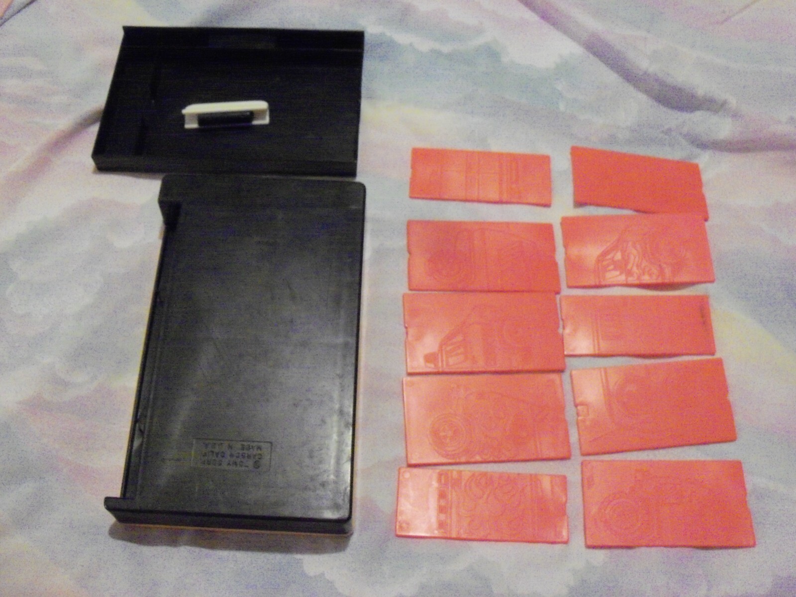 Vintage Tomy LITTLE VAN GOES 2524 Drawing Rubbing Kit With 10 Plates Crayon eBay