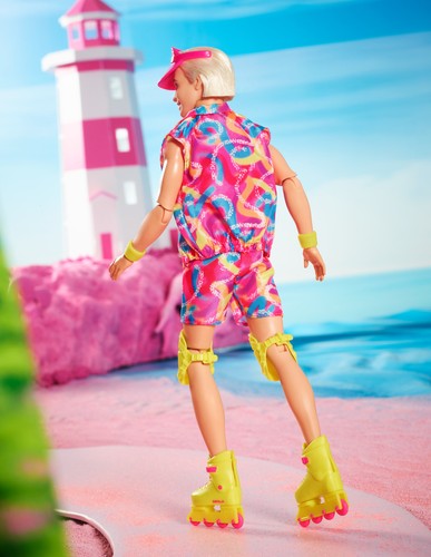 Barbie The Movie (2023) Firma: bambola Ken 12", vestito da pattinaggio in linea, HRF28π - Foto 6 di 6