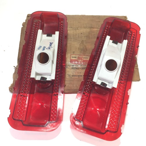 1967-71 Toyota Crown MS50 MS55 Tail Light Cover Lens RH LH Genuine NOS - Picture 9 of 11