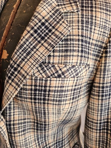 Vintage Women's Pendleton Wool Plaid Blazer Jacket Blue Cream Peach Size Small. - Picture 4 of 10