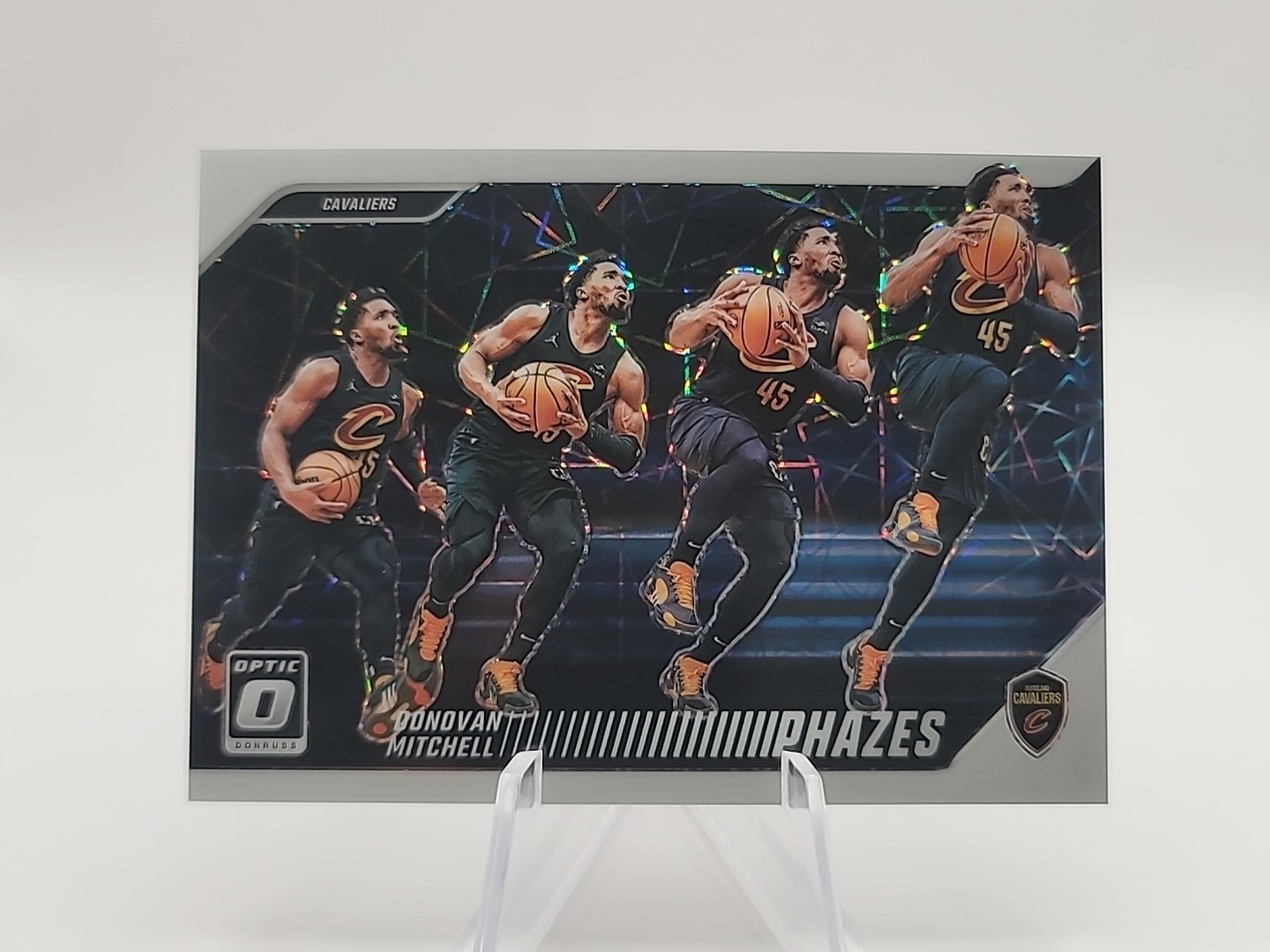 🔥2024-25 Donruss Optic Donovan Mitchell Phazes Velocity Prizm #17 Cavaliers🔥