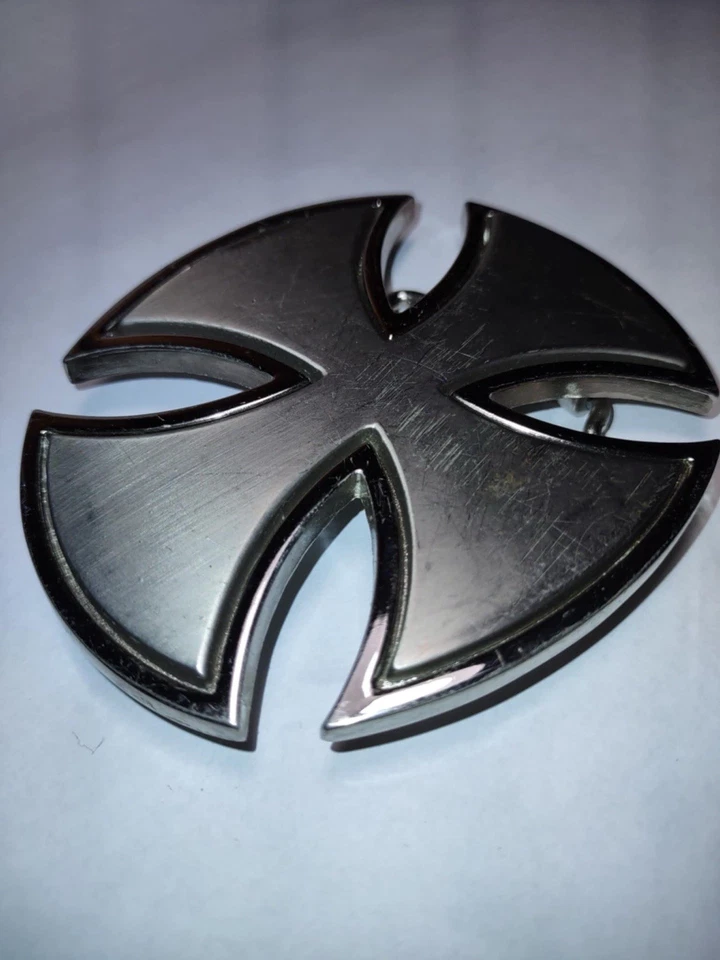 Hebilla de cinturón de skate independiente de acero inoxidable plateado vintage Foto 2 de 4