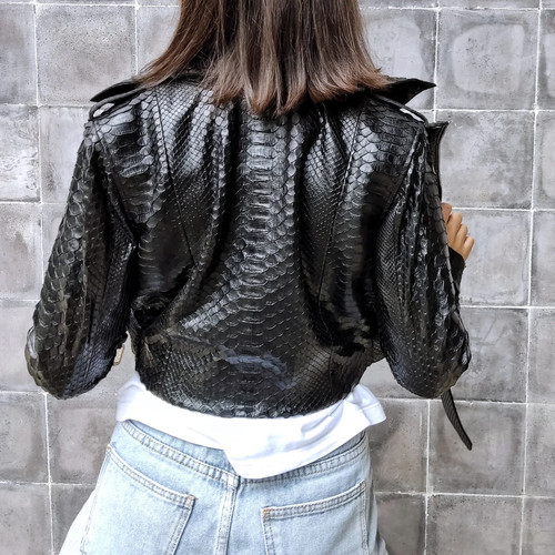 Damen Luxus Schwarz Python Prägung Leder Biker Jacke Cropped Moto GP Style - Bild 5 von 16
