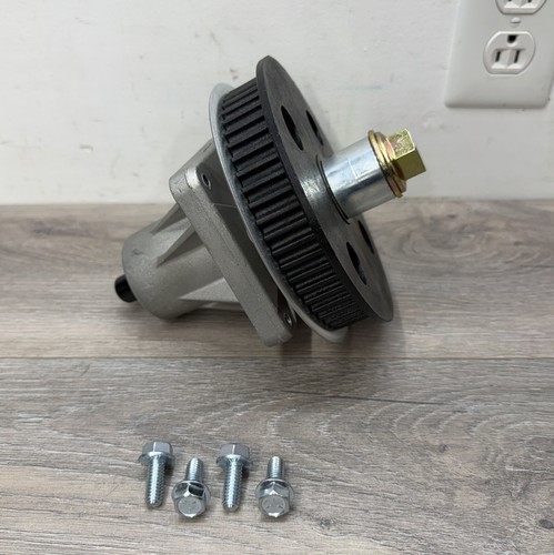 Teil # 918-04439C Cub Cadet Spindelbaugruppe CC760 CC760ES Toro TBWC33XP SP33HW - Bild 1 von 4