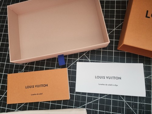 Gafas de sol LOUIS VUITTON - Clip On Z1089W auténtico paquete original transparente y dorado - Imagen 7 de 24