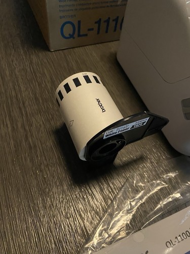 Brother QL-1110NWB Professional Thermal Desktop Label Printer - White/Black- New - Afbeelding 3 van 7