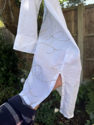 Chianti UK 10 Tunic Top White Linen Embroidered Floral Cuff & Side Slits - Picture 9 of 15