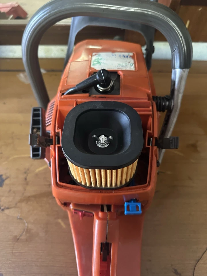 Husqvarna 372 XP X-Torq Motosega a Benzina Professionale - Arancione - Immagine 2 di 4