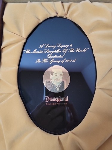Extremely Rare Vintage Walt Disney Story at Disneyland Imagineering Crew Gift PA - Picture 4 of 13