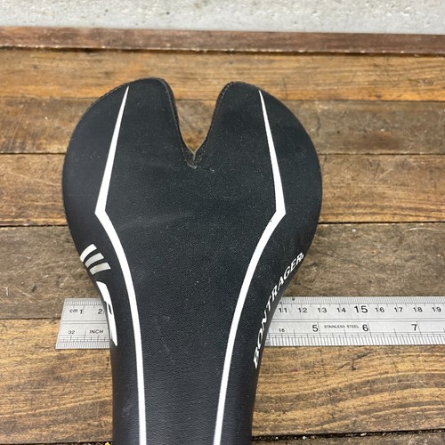 Bontrager R Seat Race Saddle Road MTB Aero White Black Stripe Aero Tri TT - Picture 9 of 17