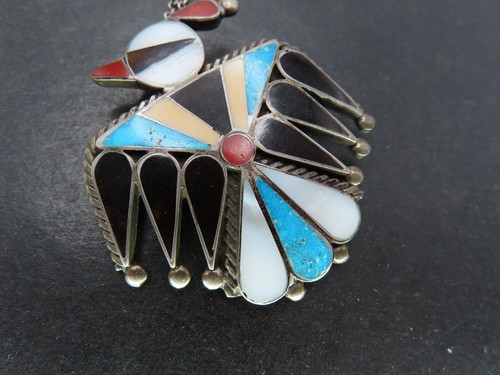 Colgante y cadena Thunderbird con incrustaciones de plata de ley y múltiples piedras de colección, 13,7 g - Imagen 2 de 8