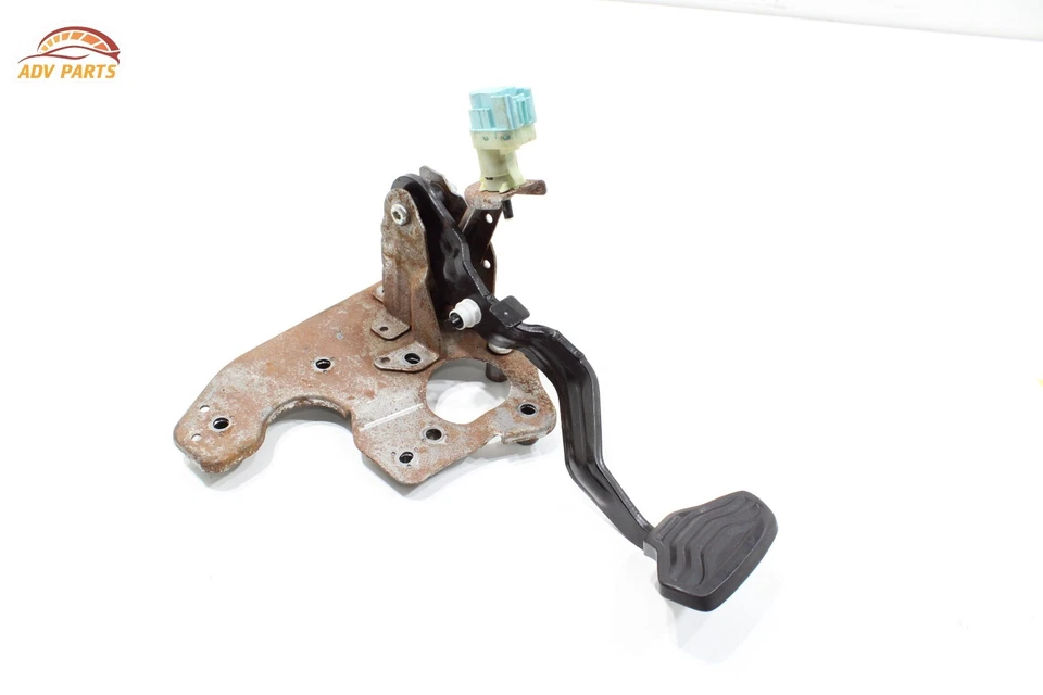 Ford Transit 250 2015-2019 pedal de parada de freno con soporte OEM Foto 2 de 4